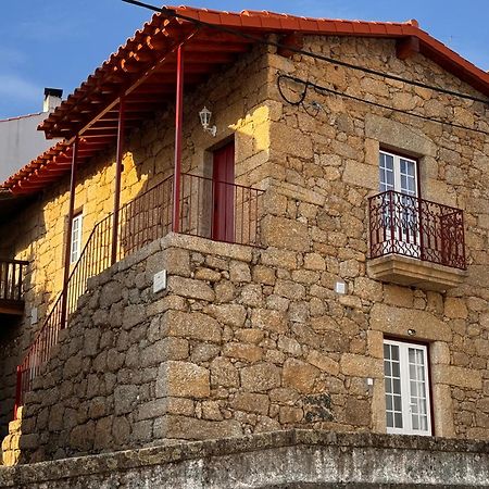 Casa Da Vila - Apartamento Duplex Alpedrinha Eksteriør bilde