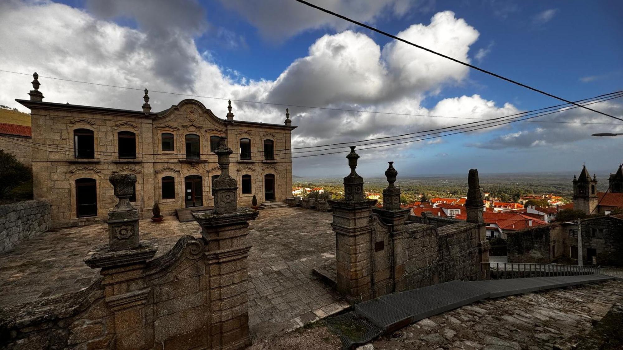 Casa Da Vila - Apartamento Duplex Alpedrinha Eksteriør bilde