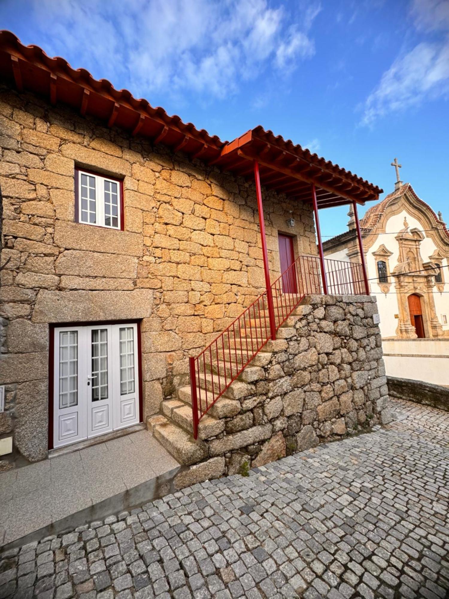 Casa Da Vila - Apartamento Duplex Alpedrinha Eksteriør bilde