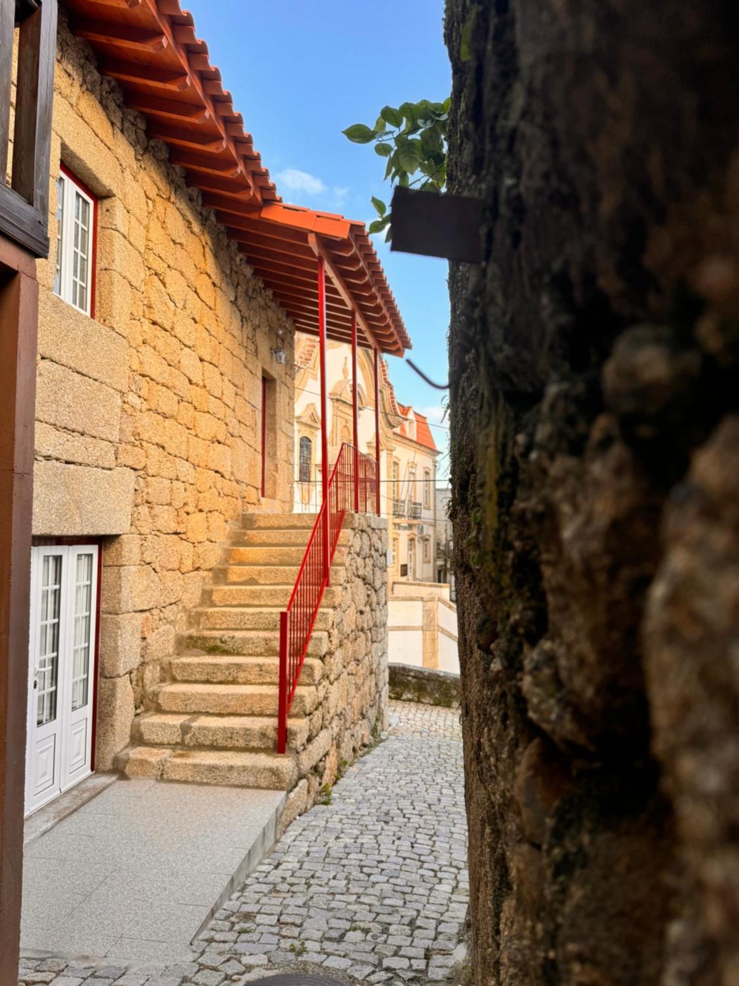 Casa Da Vila - Apartamento Duplex Alpedrinha Eksteriør bilde
